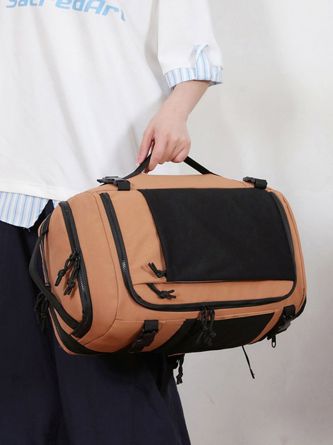 KPOP Men Colourblocked Zipper Medium Backpack 24 to 30 L