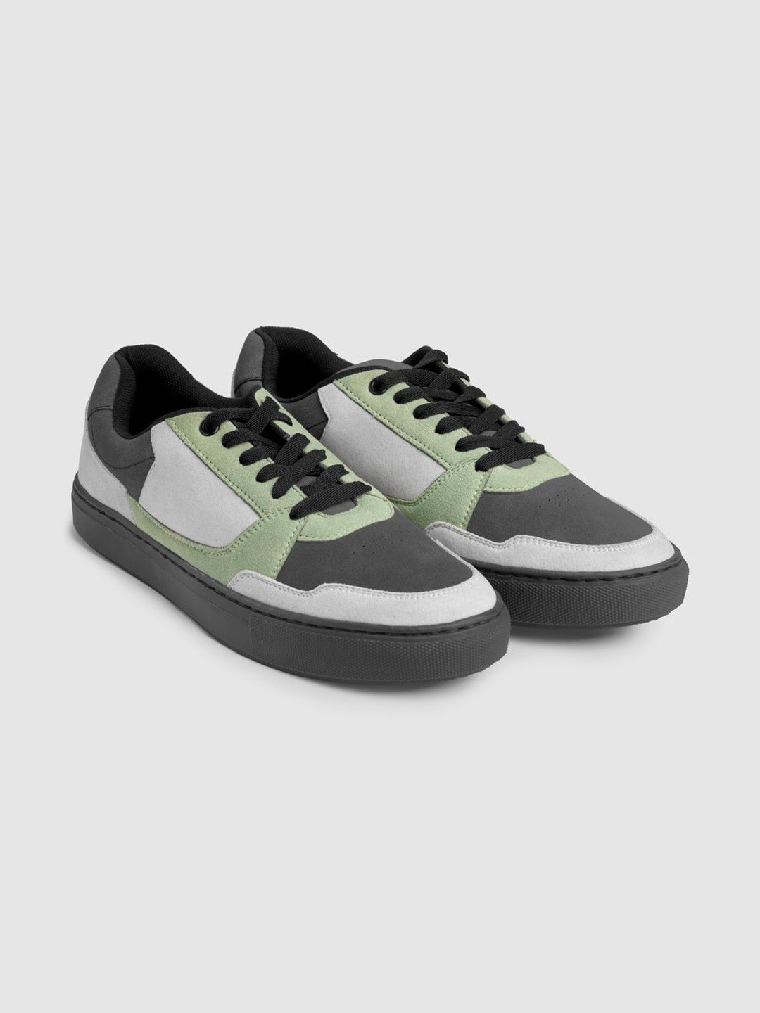 Ethik Men Colourblocked Ebernon Pulse Low Premium Sneakers