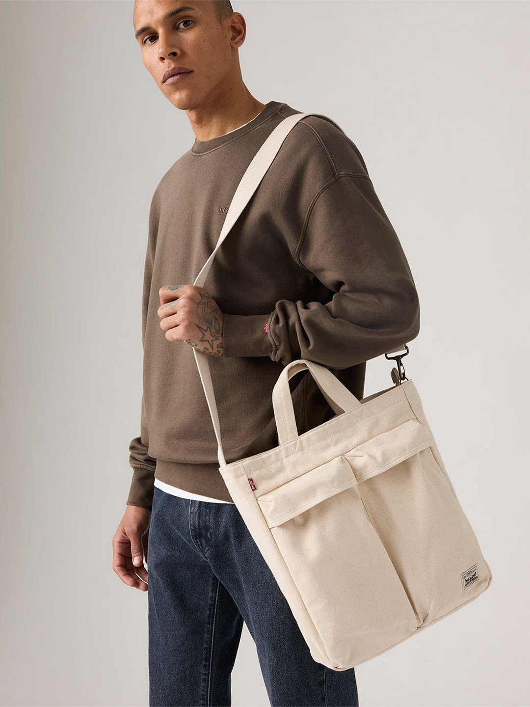 Levis Bucket Tote Bag with Bow Detail