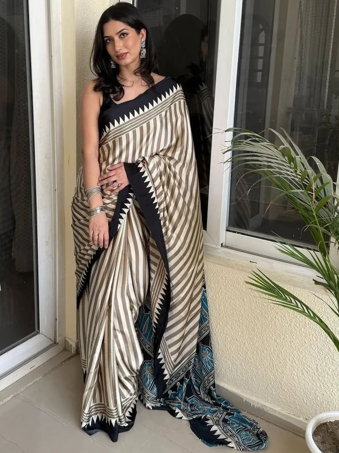RegalDrapes Striped Satin Saree with Blouse Piece