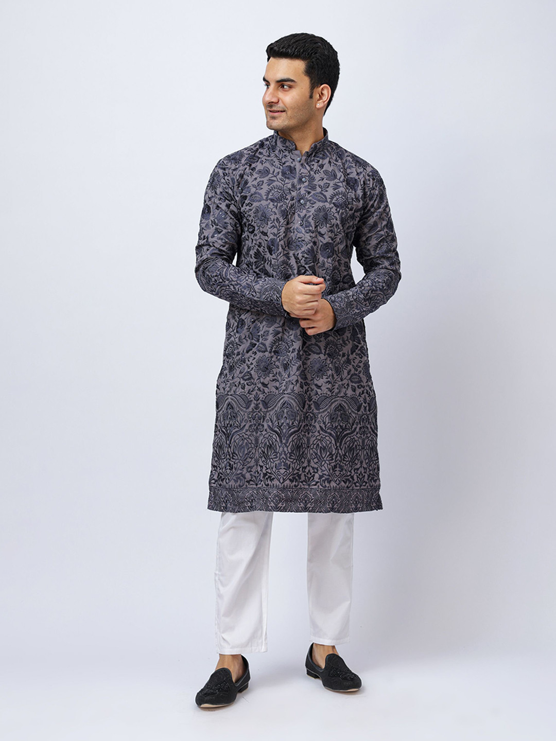Aesthelia Men Geometric Embroidered Jacquard Kurta