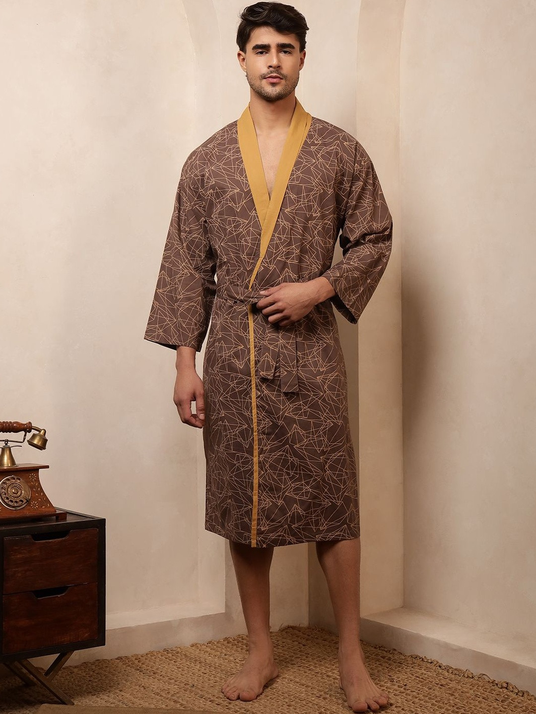 HANDICRAFT PALACE Men Diamond Printed Pure Cotton Robe