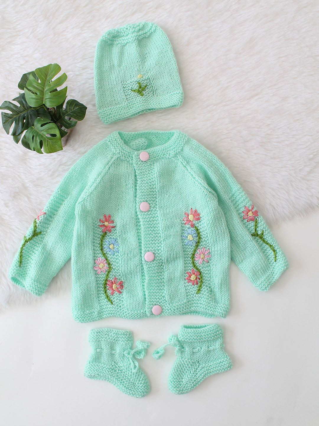 Woonie Kids Floral Embroidered Round Neck Wool Sweater with Cap And Socks