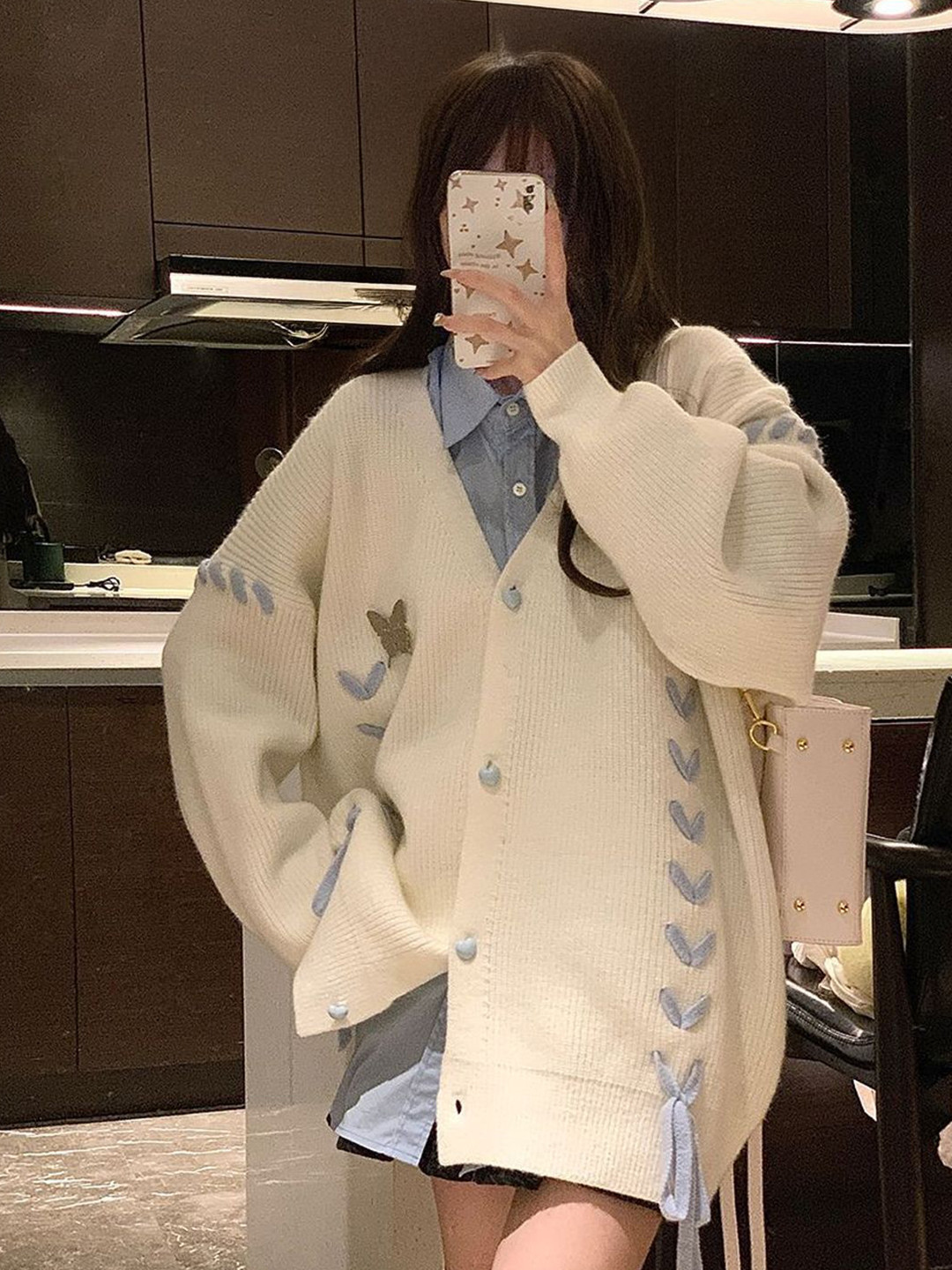 StyleCast Women Applique Detail V-Neck Long Sleeves Oversized Cardigan