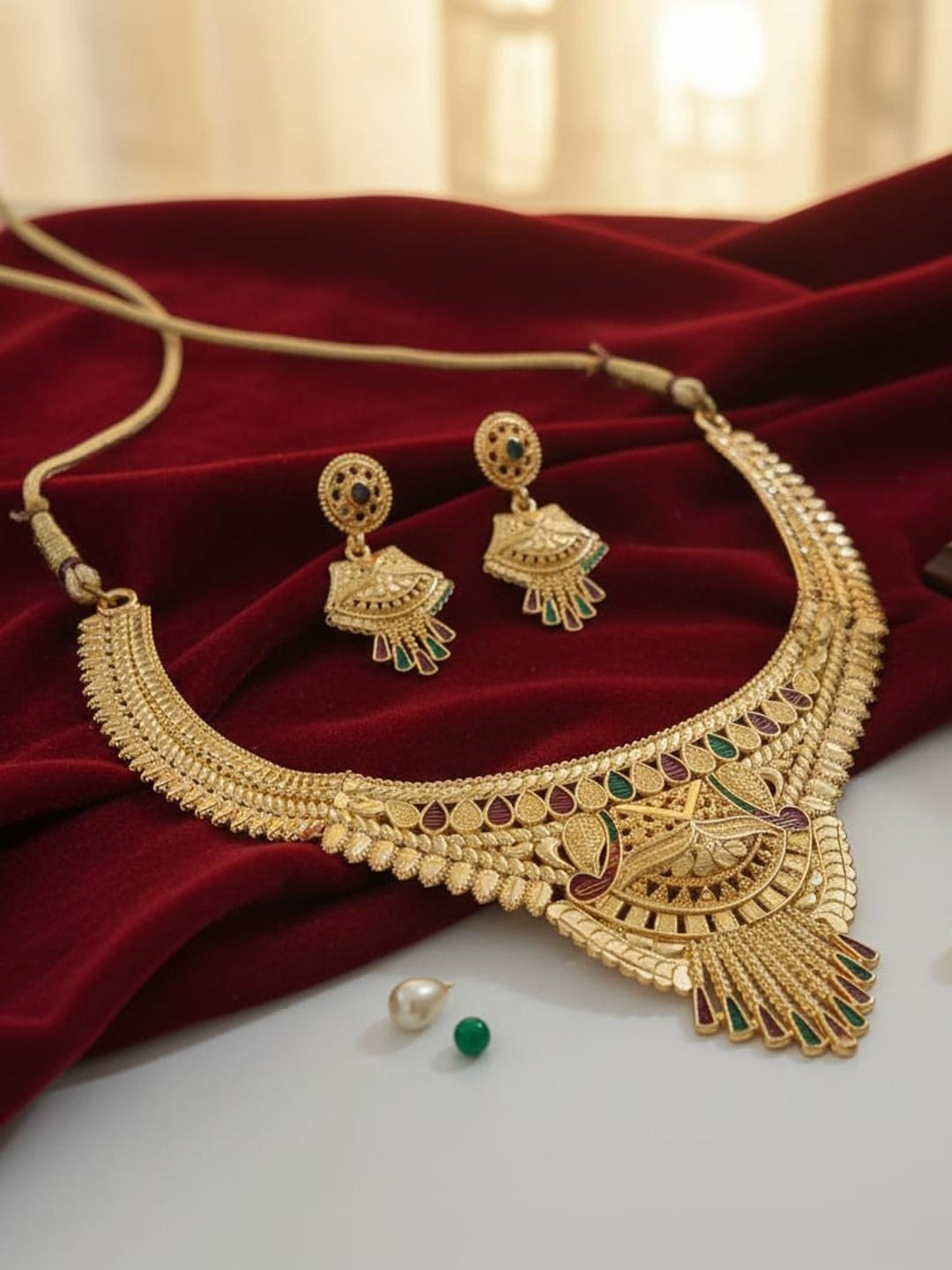 FIMBUL Gold-Plated Stone Studded Traditional Peacock-Design Choker Jewellery Set