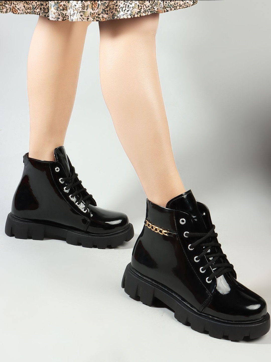 Kliev Paris Women Ankle-Length Regular Boots With Chain Detail