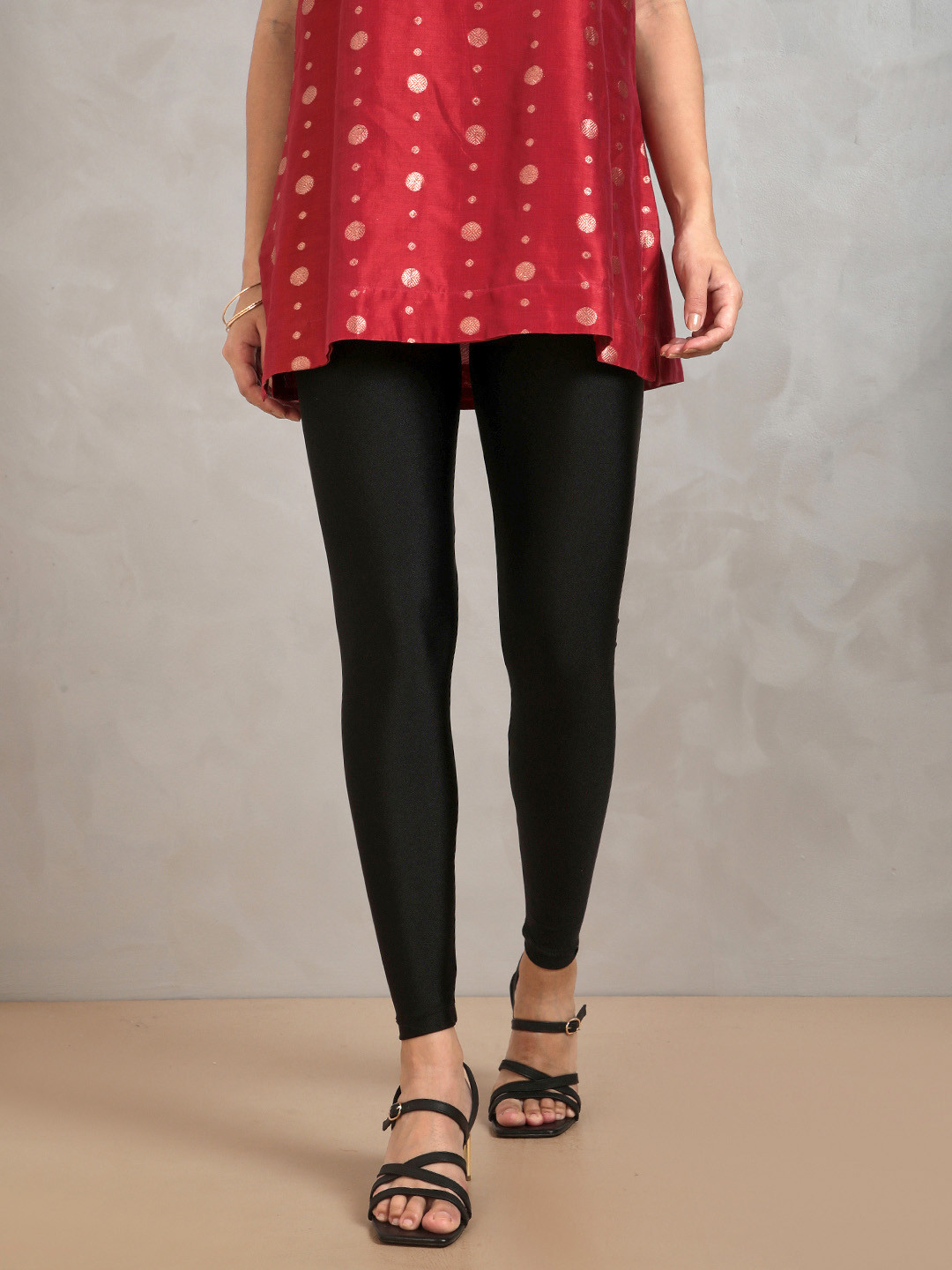 TWIN BIRDS Women Black Solid Shimmer Ankle-Length Leggings