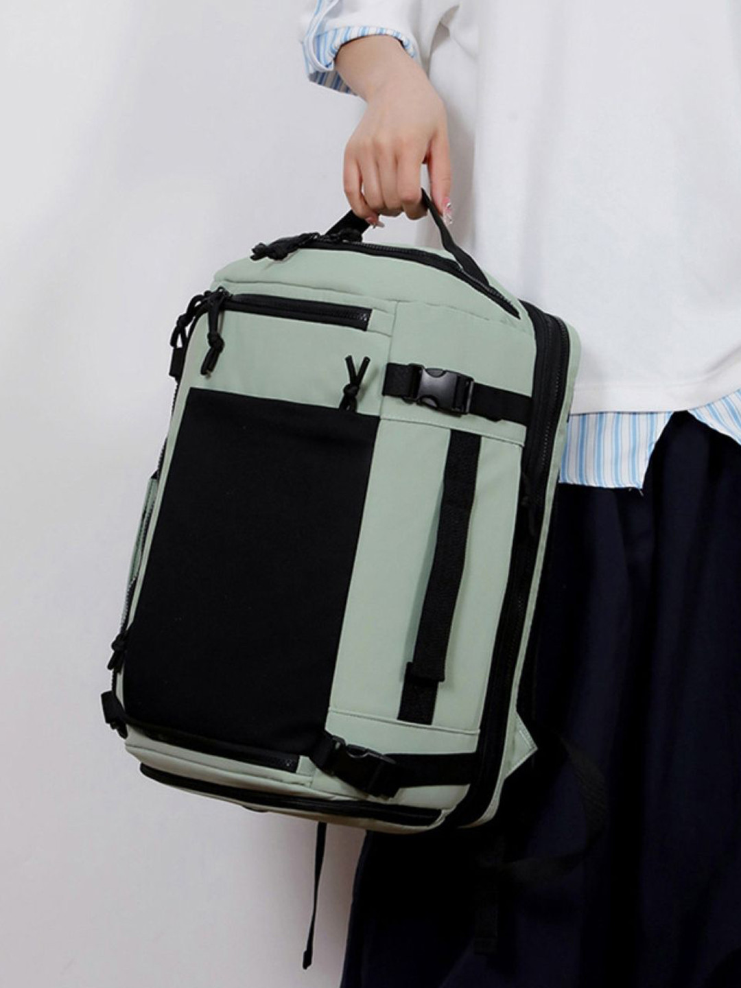 KPOP Men Colourblocked Contrast Detail Medium Backpack