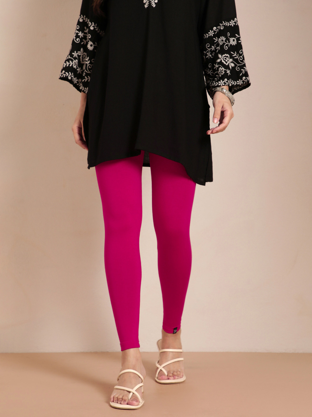 TWIN BIRDS Women Viscose Blend Solid Rose Red Ankle Length Legging