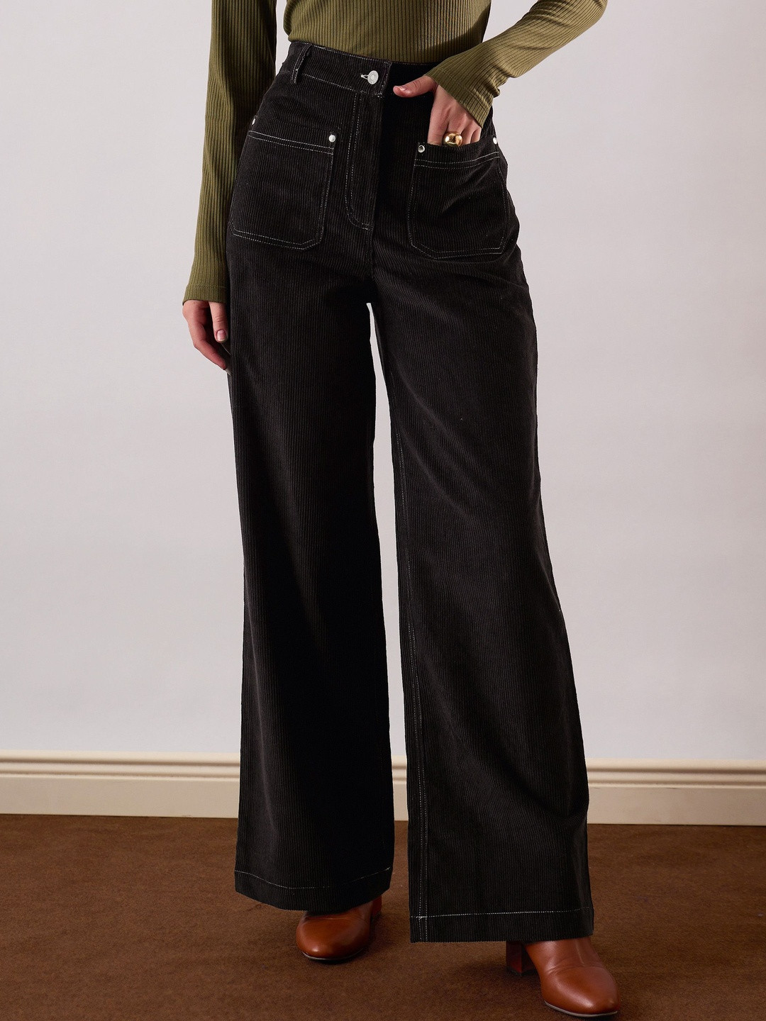 SASSAFRAS Women High-Rise Wide Leg Corduroy Pants