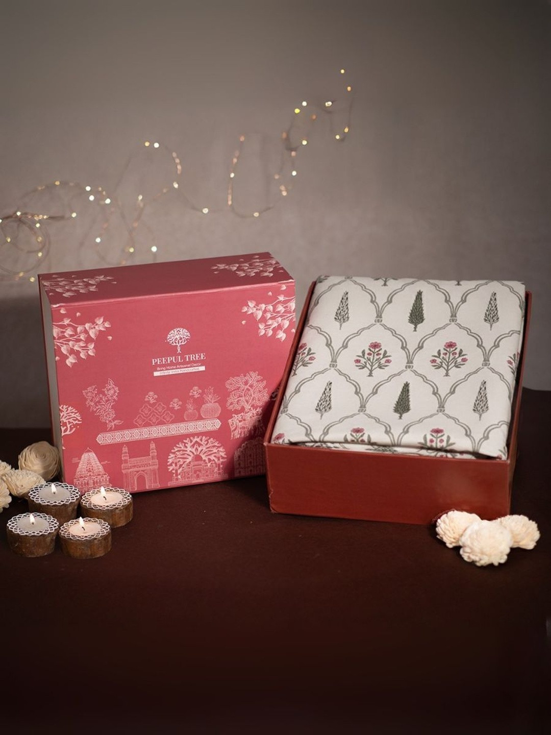 Peepul Tree Set of 5 Home Gift Sets Queen Size Bedsheet with Pillow Covers and 4 Diyas