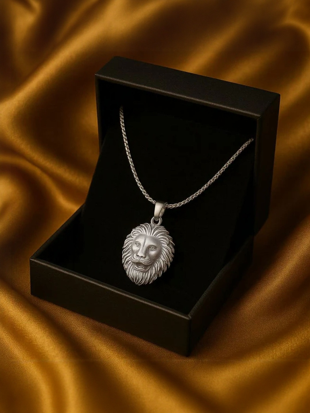 Zarkan Sterling Silver Rhodium-Plated Animal Shaped Pendant With Chain
