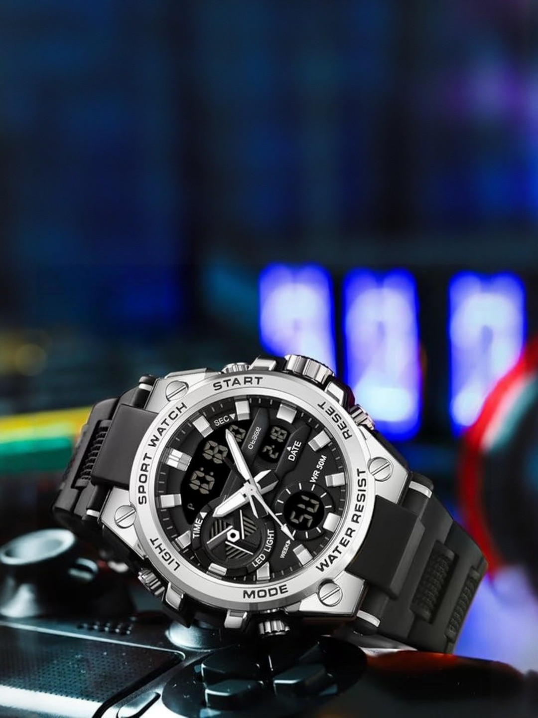 Otage Men Textured Straps Analogue and Digital Multifunction Watch F18-Silver