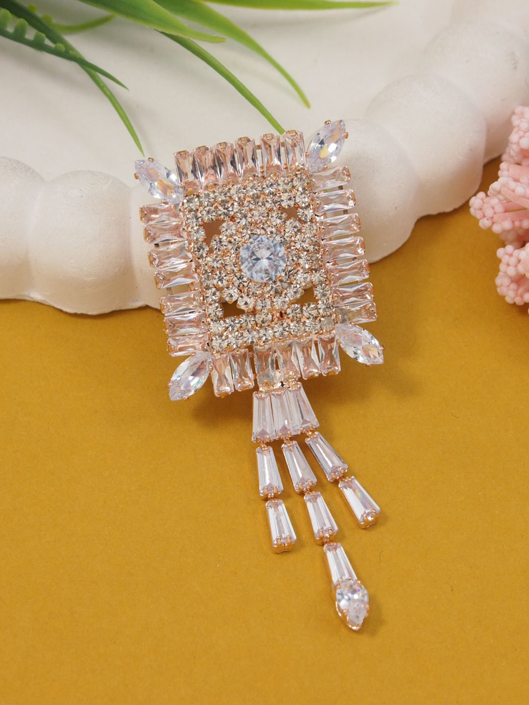 I Jewels Women Rose Gold Plated Artificial Stones Studded And Beaded Brooch