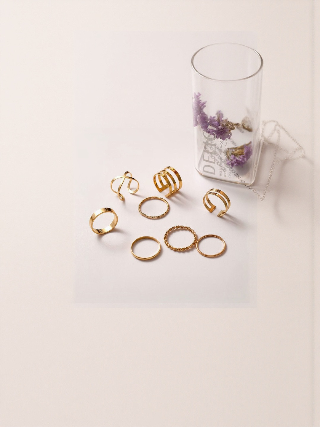 DressBerry Set Of 8 Gold-Plated Textured Finger Rings