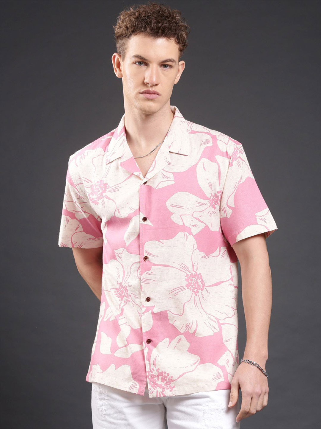 Voroxy Men Relaxed Floral Printed Casual Shirt