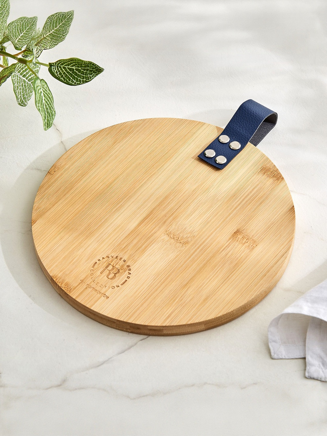 Home Centre Regal Luxe Huron Brown Bamboo Chopping Board with Handle