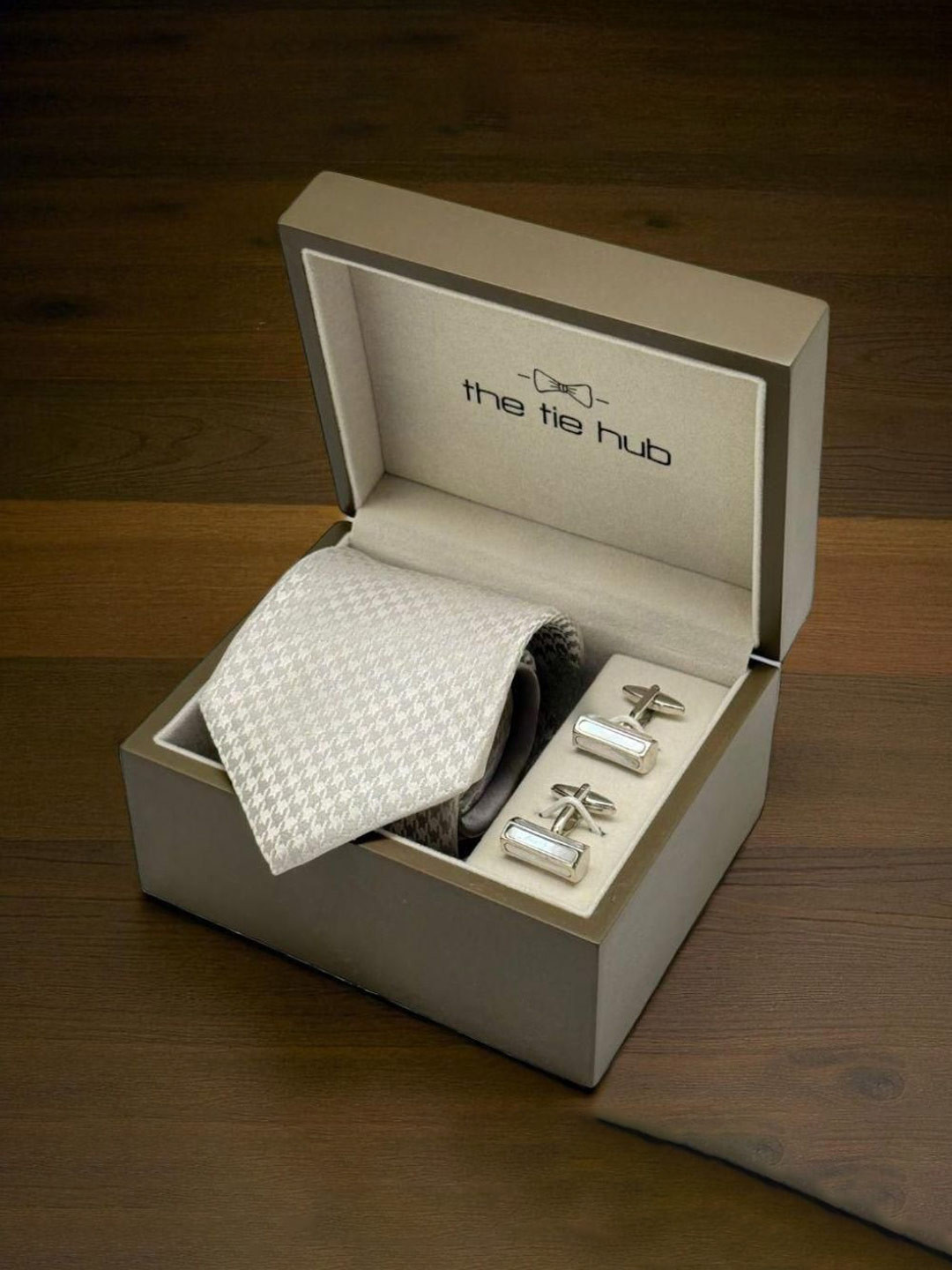 The Tie Hub Men Necktie with Silver Mother of Pearl Hexagon Cufflinks Combo Set