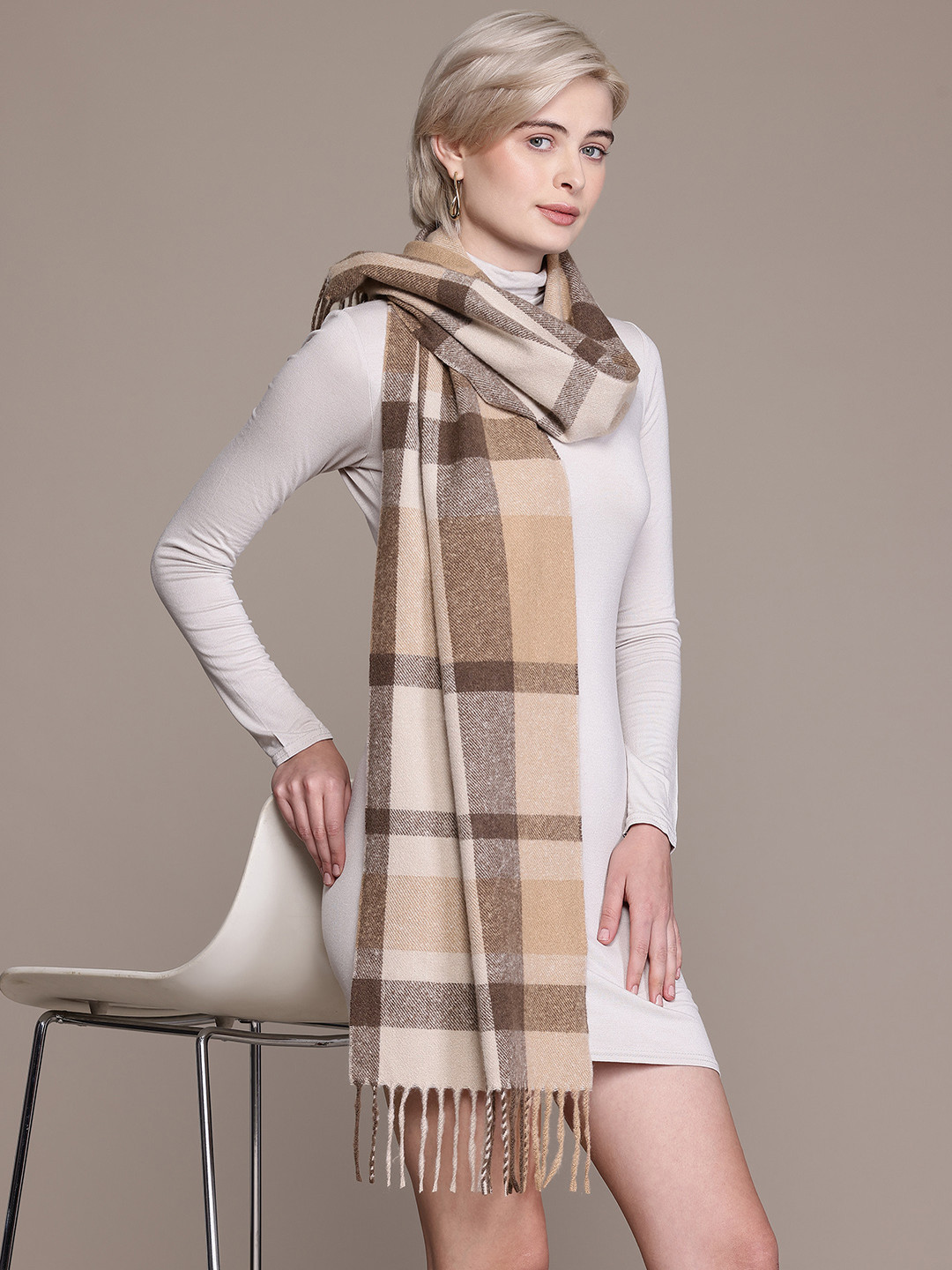 Cayman Women Geometric Taselled Scarf