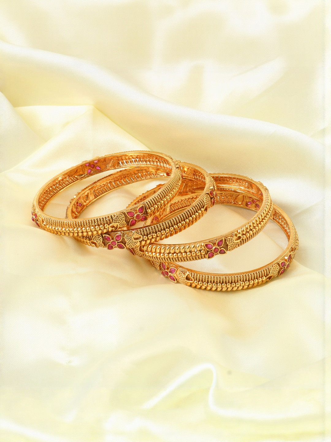 Jewar Mandi Set Of 4 Gold-Plated Ruby Stone-Studded Bangles