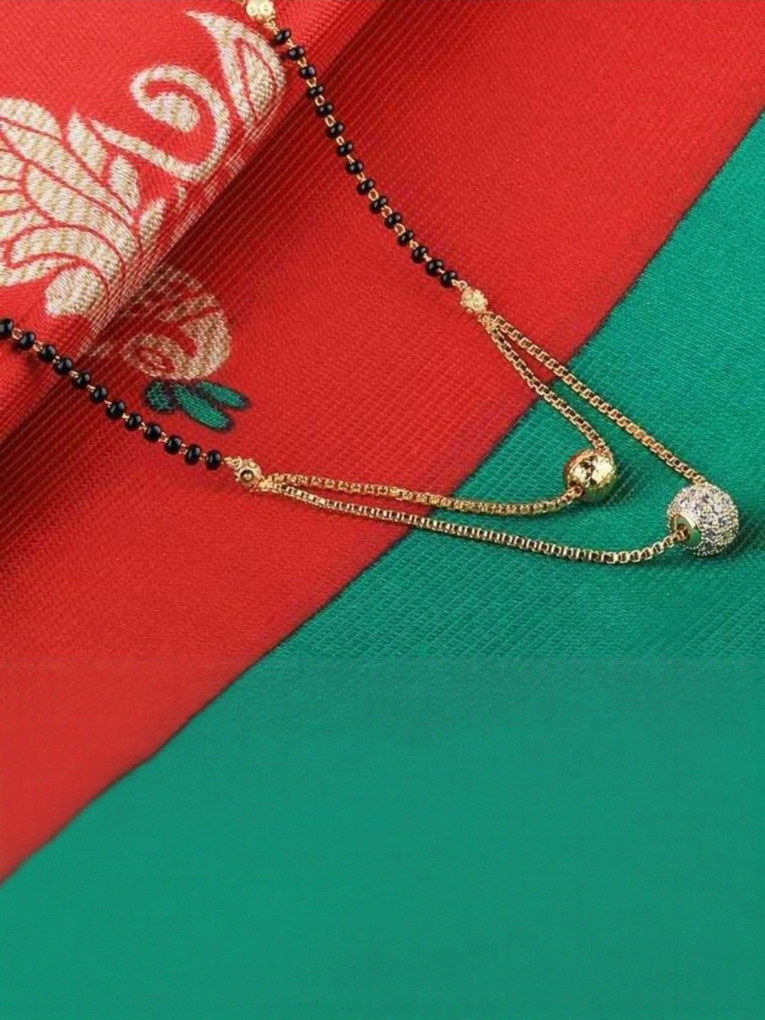 Jewel Gallery Artificial Stone Studded & Beaded Mangalstura