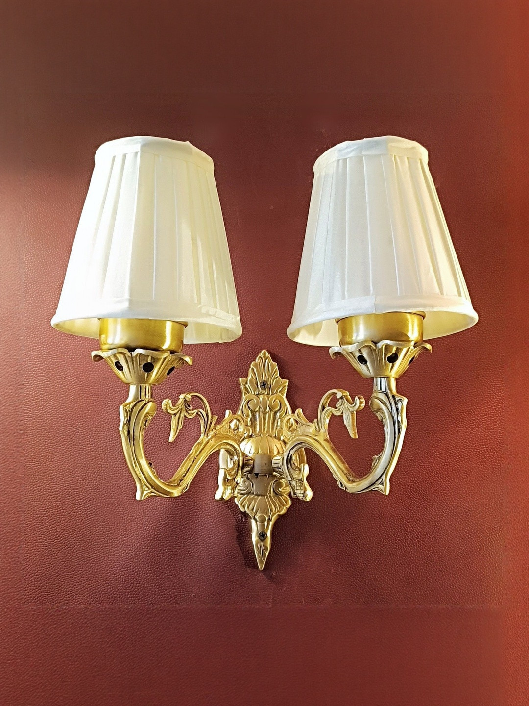 S&A Home Decor Beige & Yellow Metal Frustum Shaped Wall Lamp