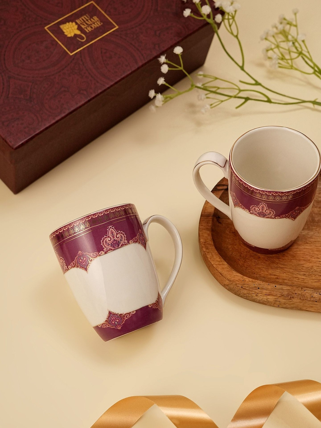 Ritu Kumar Fuchsia & White Set Of 2 24K Gold Pleated Printed Matte Cups And Mugs