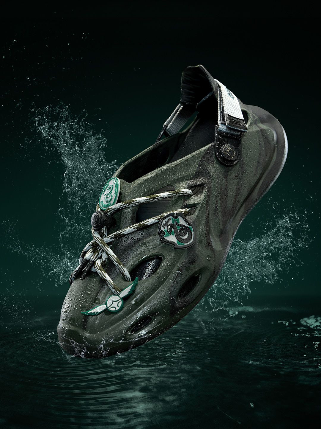 The Souled Store Hydros: Harry Potter Ambition Men Solid Clogs