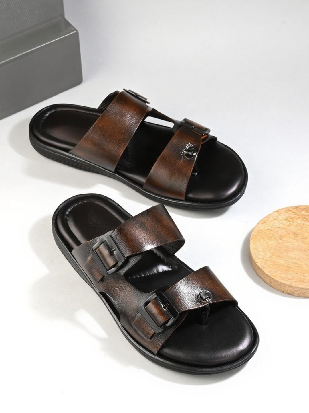 BELLION Men Comfort Sandals with Buckles Detail