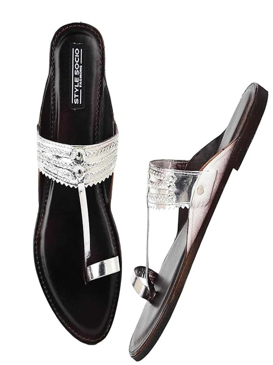 STYLE SOCIO FASHIONS Women Leather Kolhapuri Flats with Embellishments & Toe Ring Design