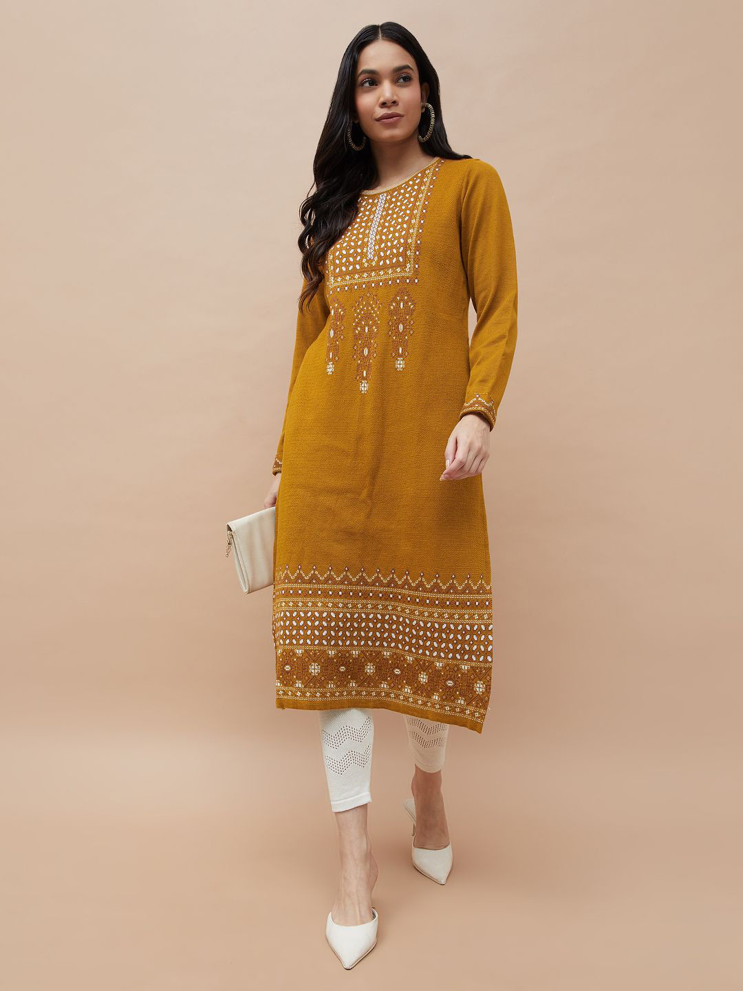 Melange by Lifestyle Dyed Sequinned Round Neck Straight Kurta