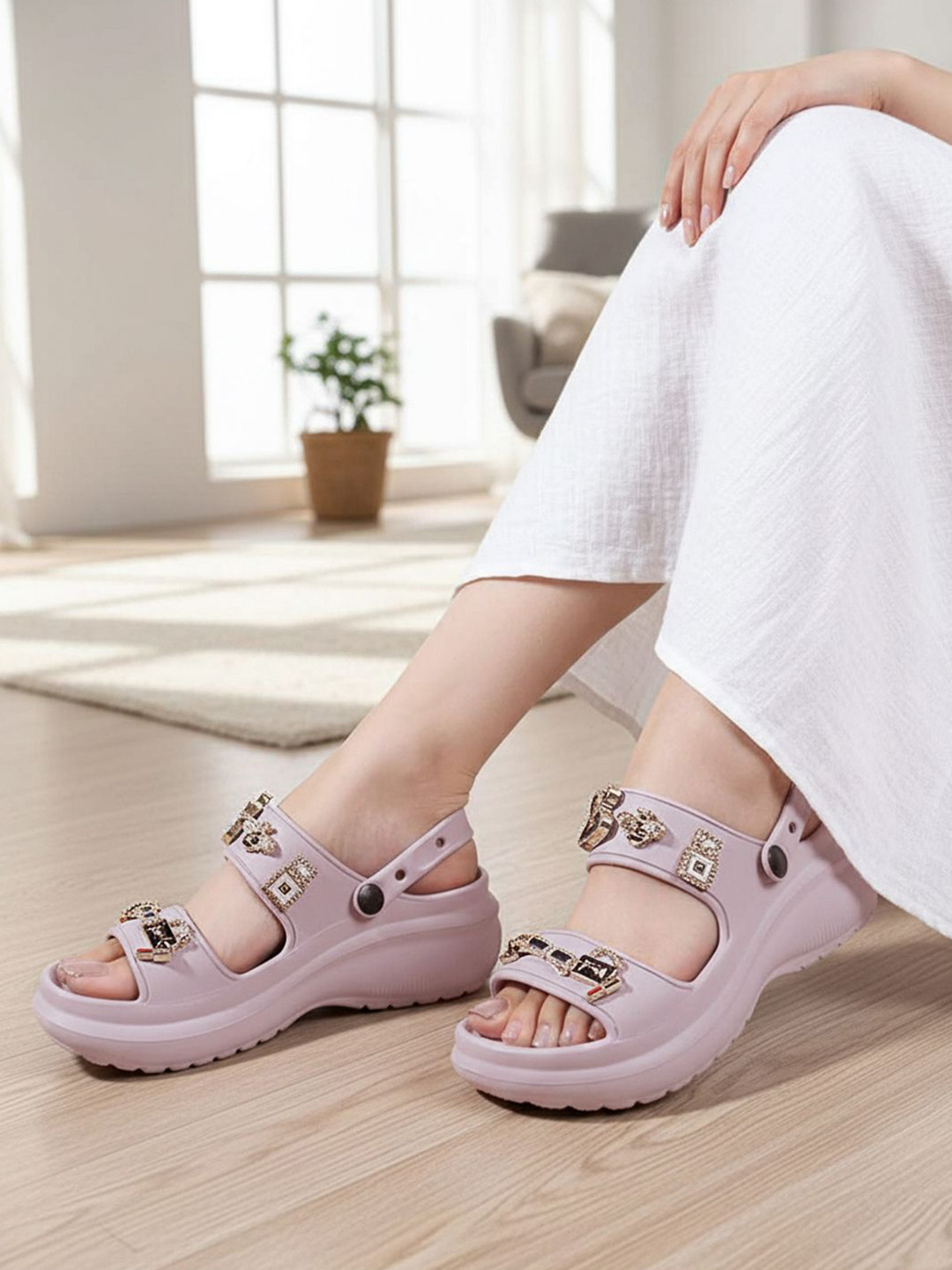 glitchez Women Embellished Chunky Clogs