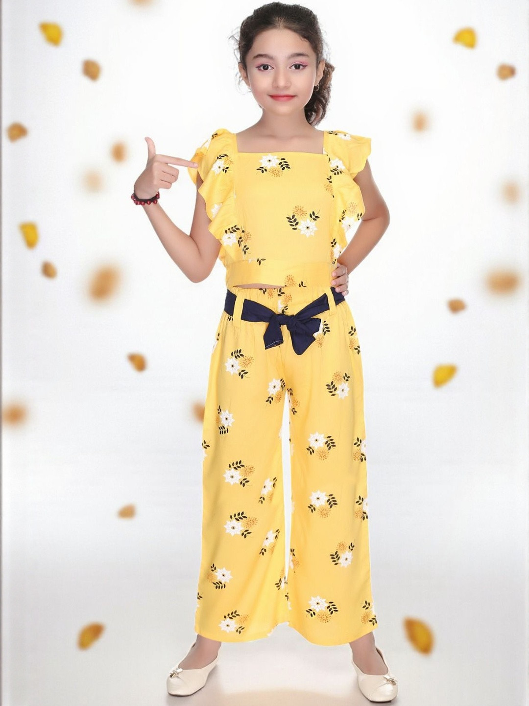 Smuktar garments Girls Printed Top with Trousers