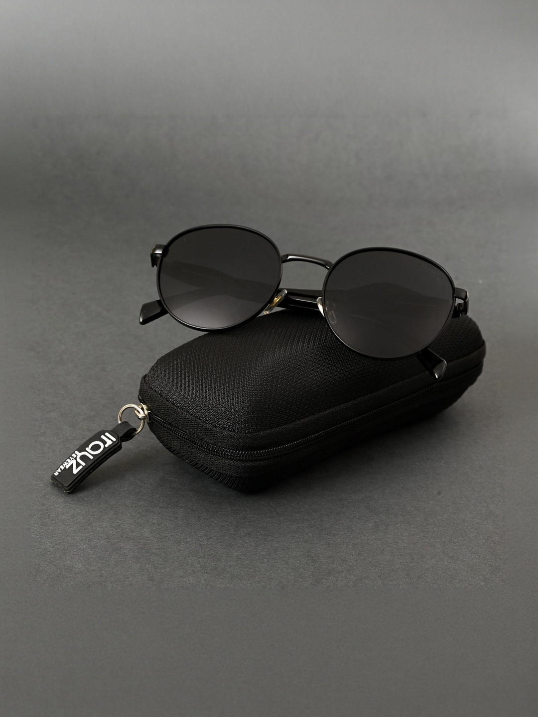 Irayz Unisex Round Sunglasses with Polarised and UV Protected 5503-Full Black