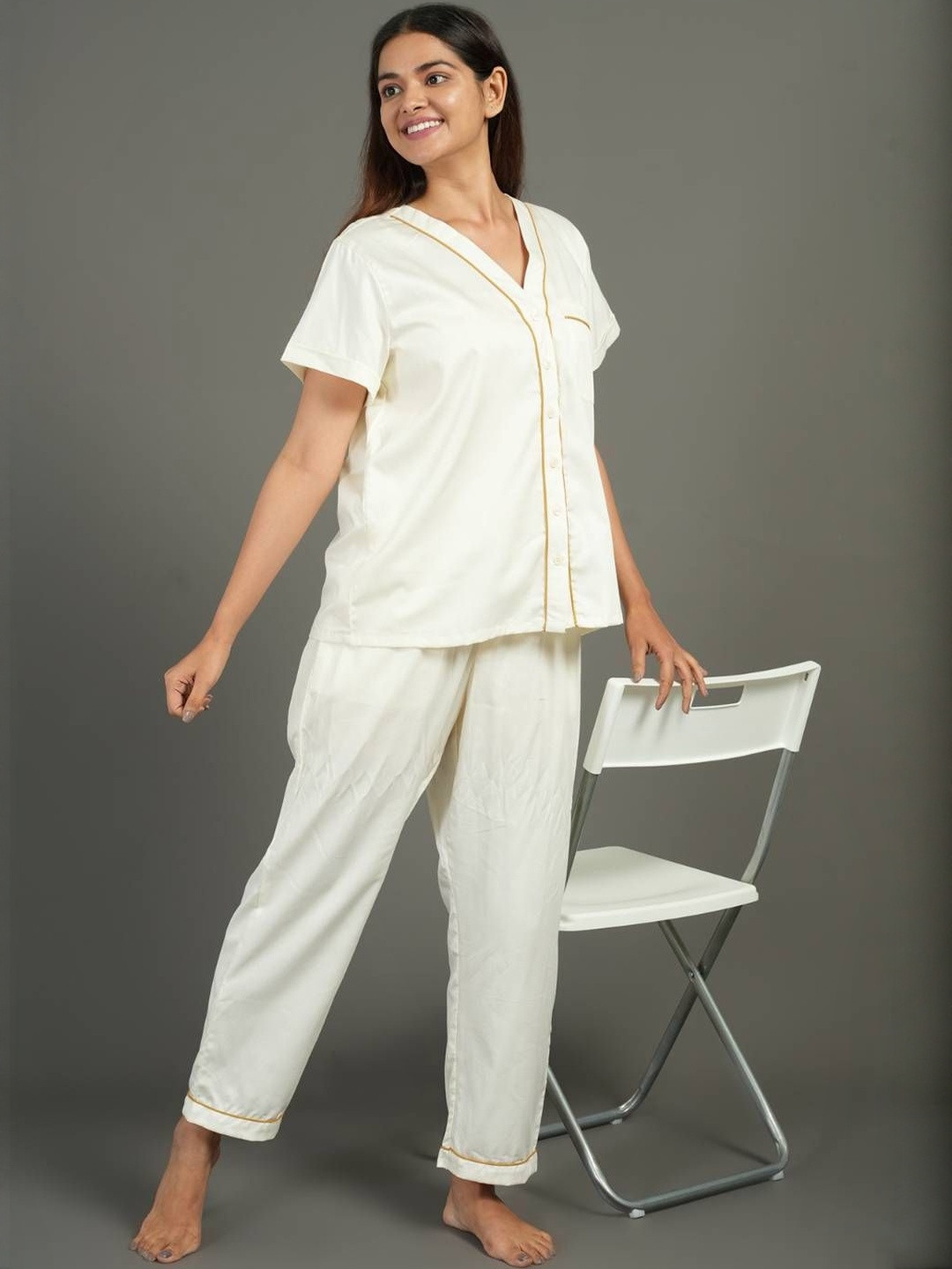 BREATHABLES Women Printed Cotton Night suit