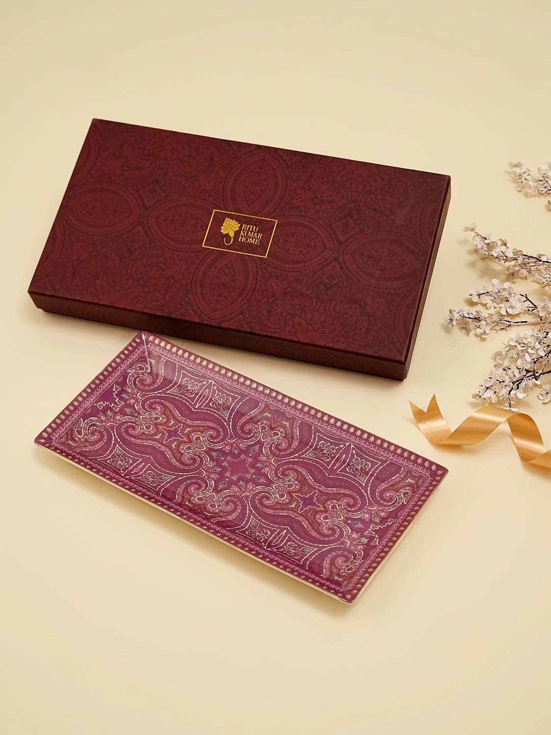 Ritu Kumar Unisex Fuchsia 2025 Porcelain 24K Gold Pleated 1Pc Big Platter