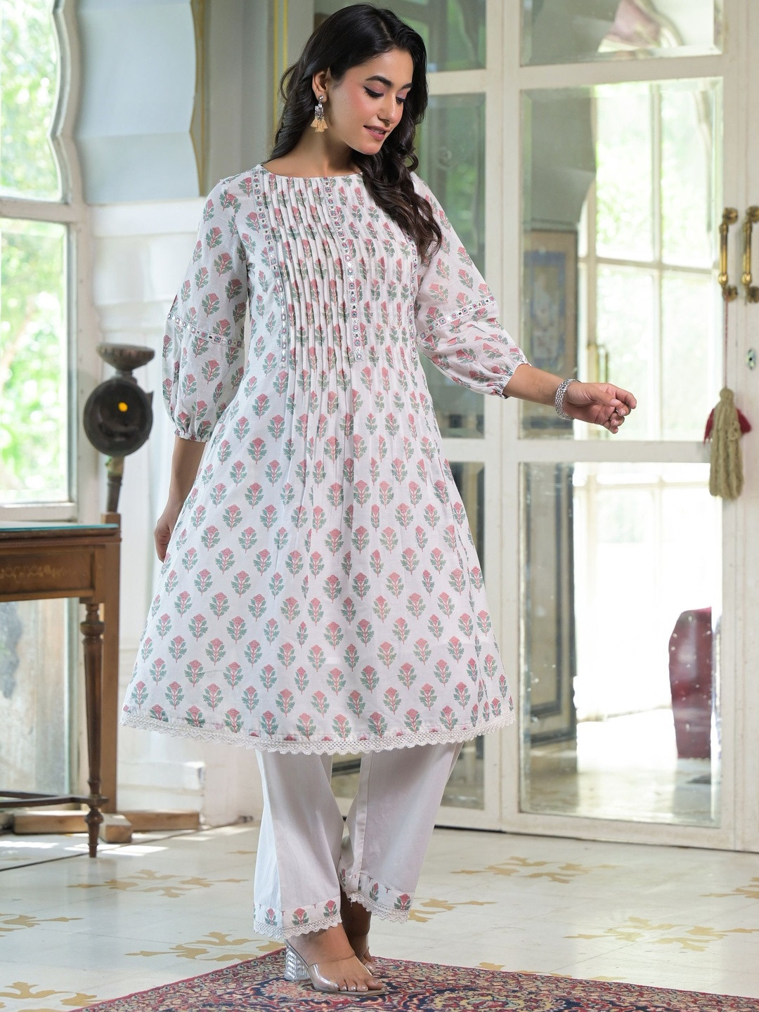 AARAAS Floral Printed Pure Cotton Round Neck Anarkali Kurta With Trouser Co-ords set