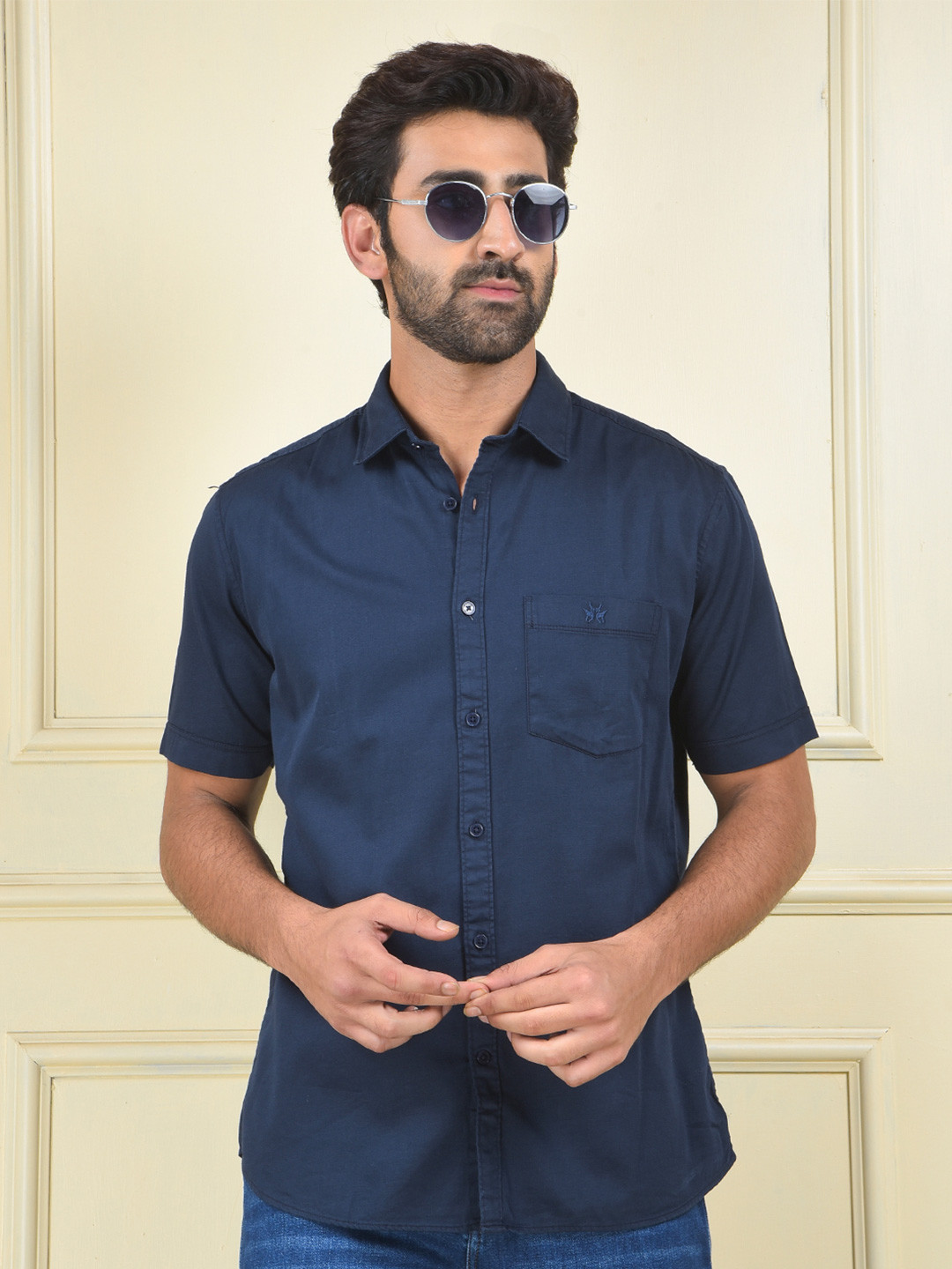 Crimsoune Club Men Solid Shirts