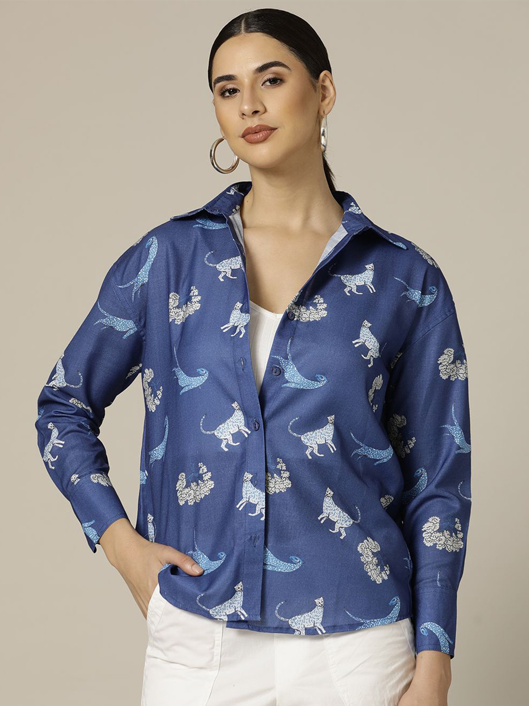 Paper Cut Oversized Spread Collar Animal Printed Casual Shirt