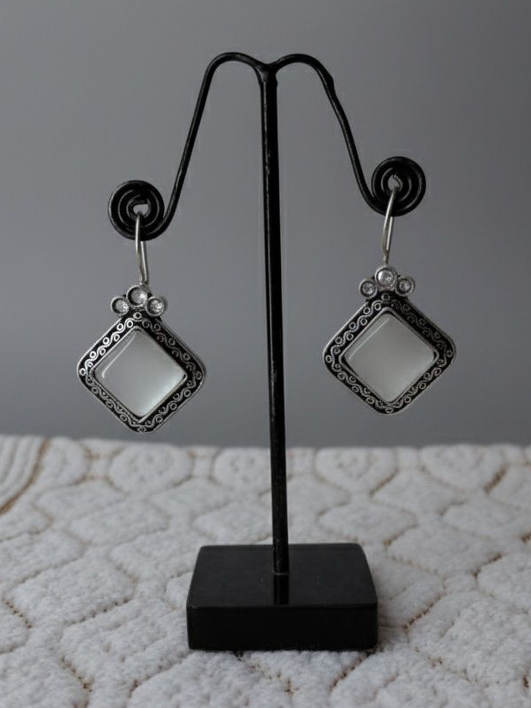 Raza Silver-Plated Artificial Stones Studded Oxidised Diamond Shaped Drop Earrings