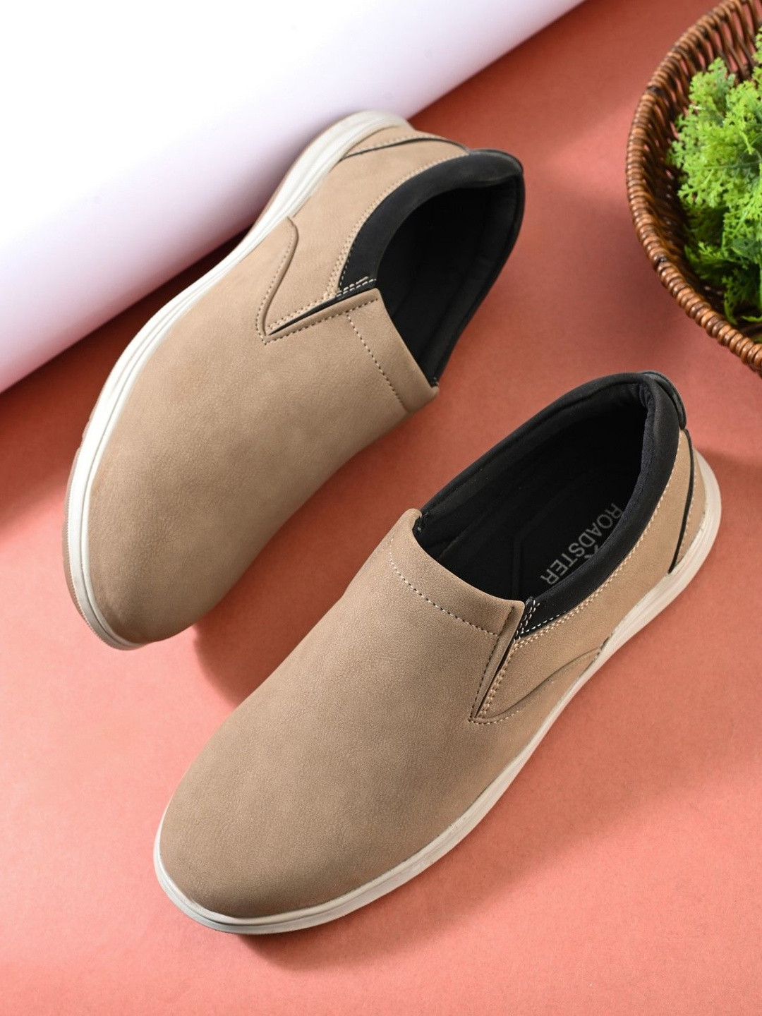 The Roadster Lifestyle Co. Men Lightweight Suede Penny Moccasins Loafers