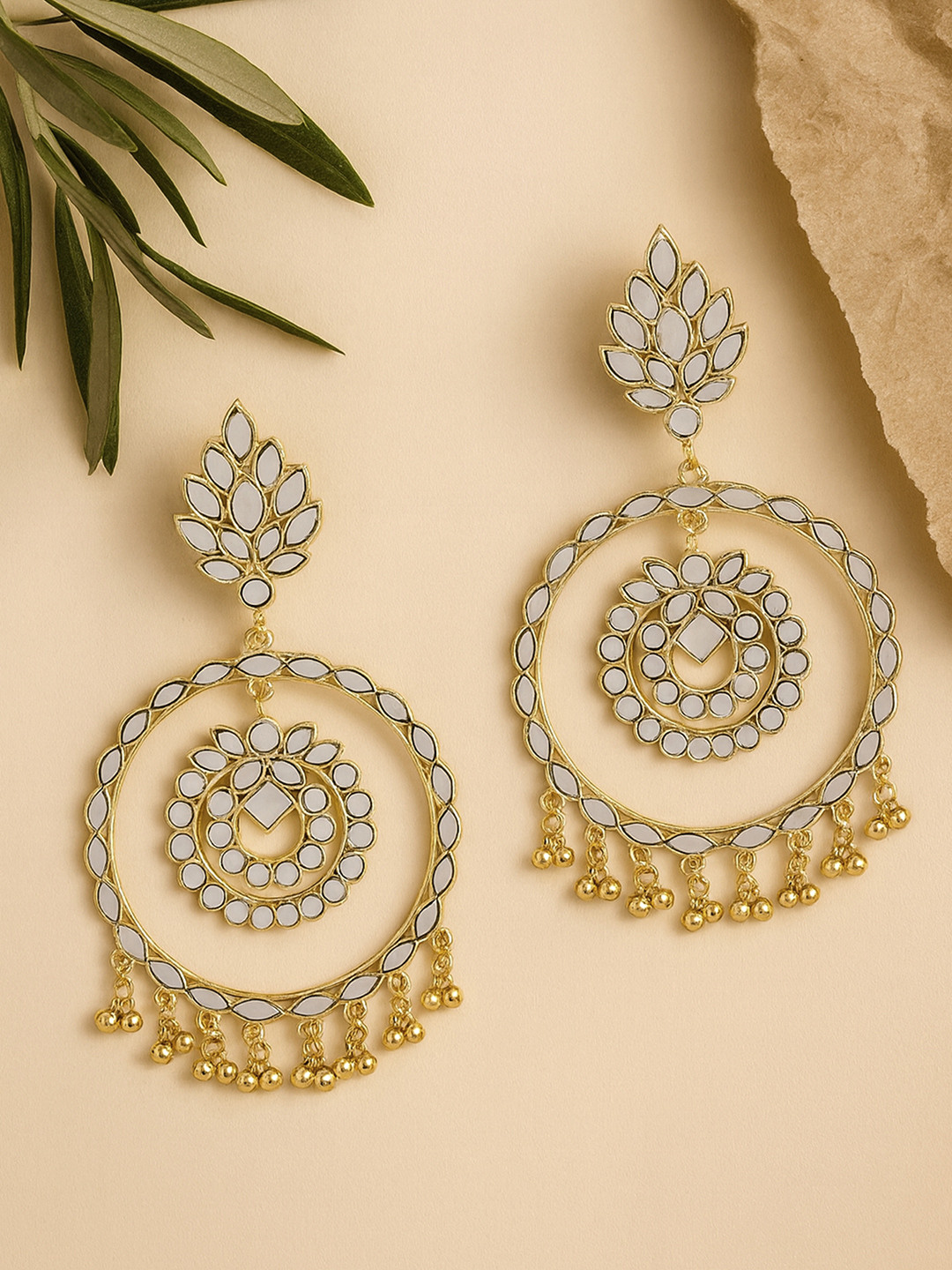 KARATCART Mirror Studded Gold-Plated Kundan Chandbalis