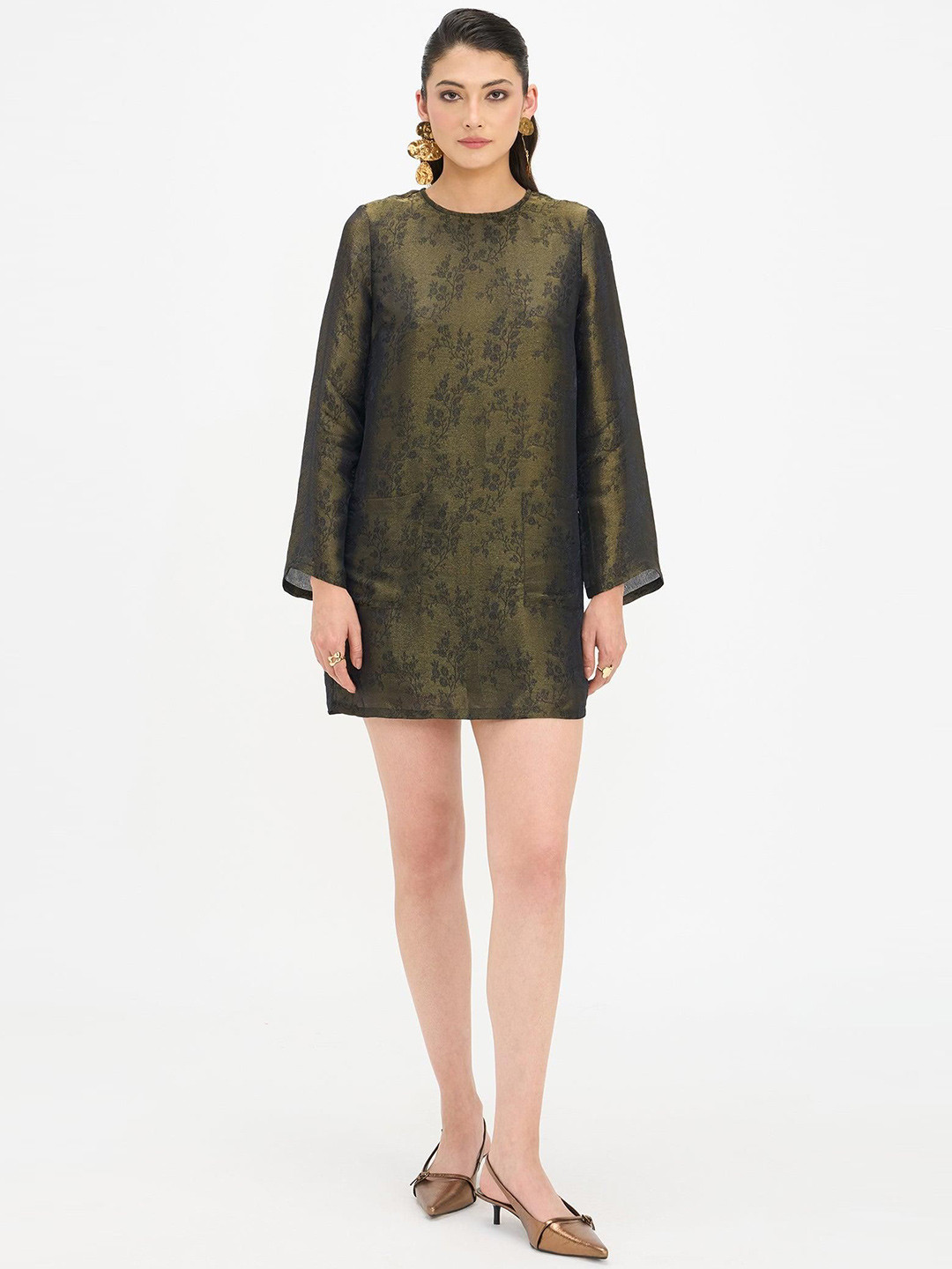 Virgio Women Self Design Viscose Round Neck Long Sleeves Dresses