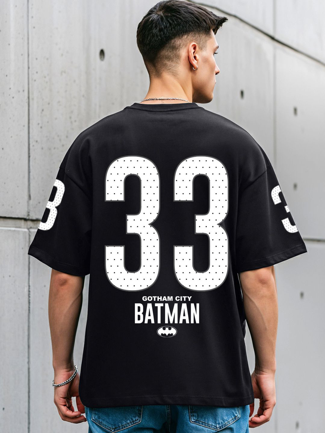 Bewakoof Oversized Heavy Duty Batman Graphic Printed Round Neck T-Shirt