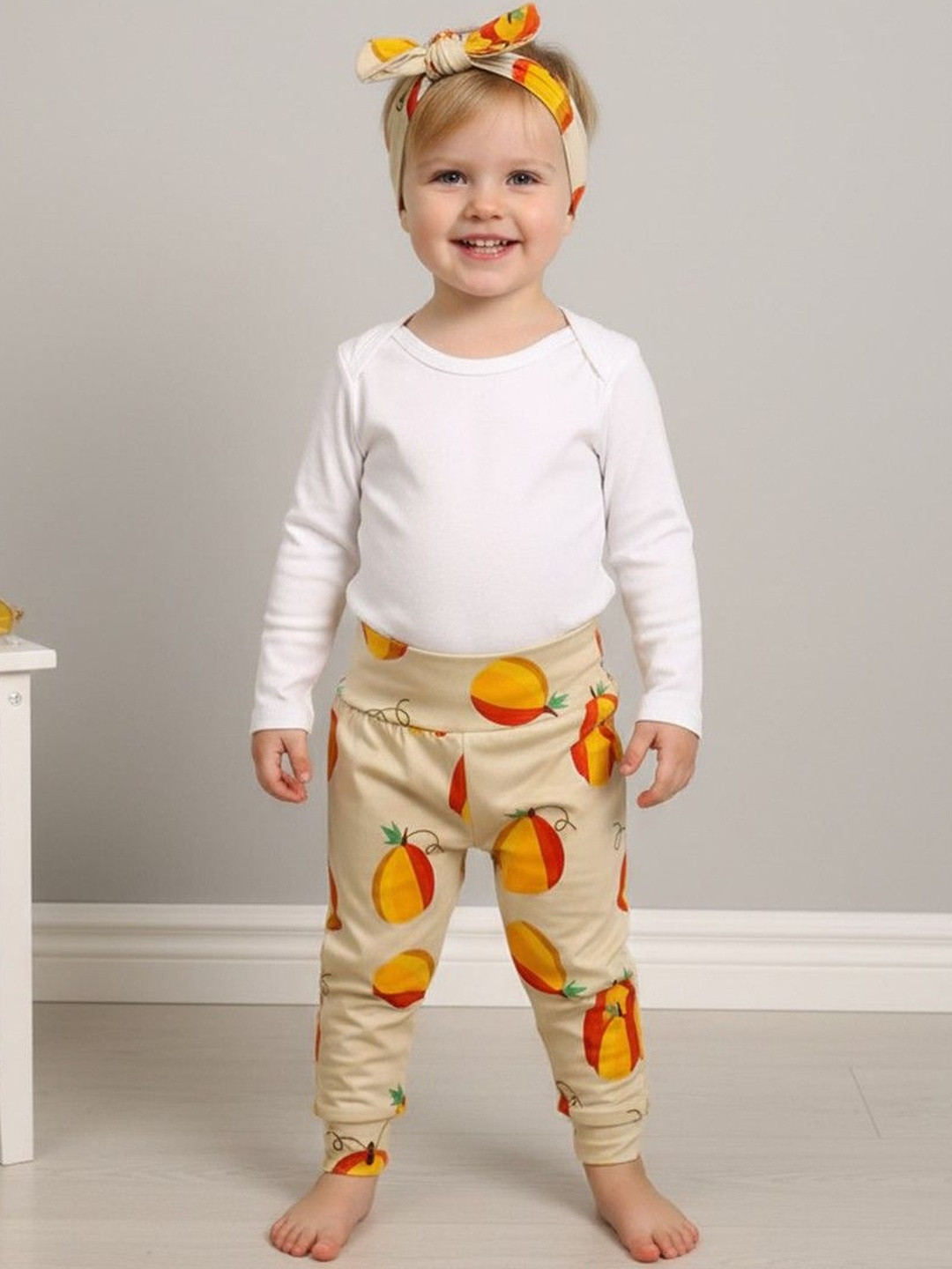 YK Girls Round Neck Long Sleeves Leotard With Printed Joggers Clothing Set