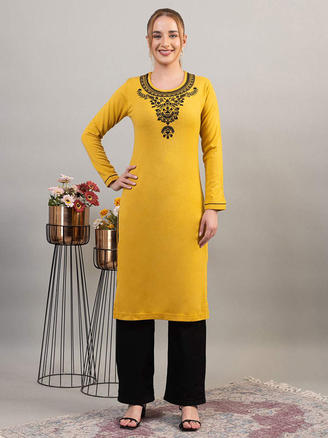 TWENTY ME Floral Yoke Design Round Neck Thread Work Straight Kurta