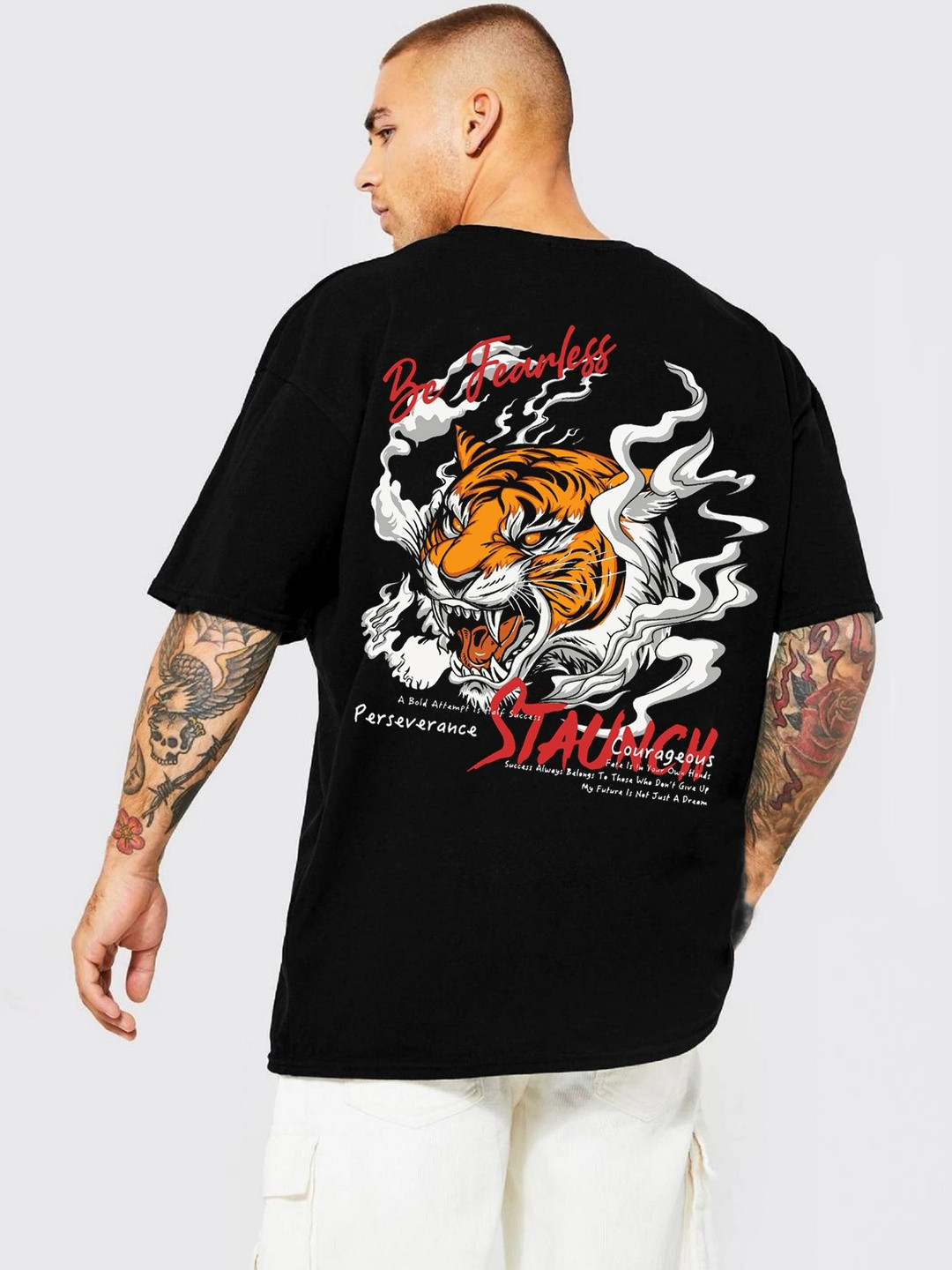 JUMPCUTS Men Printed Drop-Shoulder Sleeves Slim Fit T-shirt