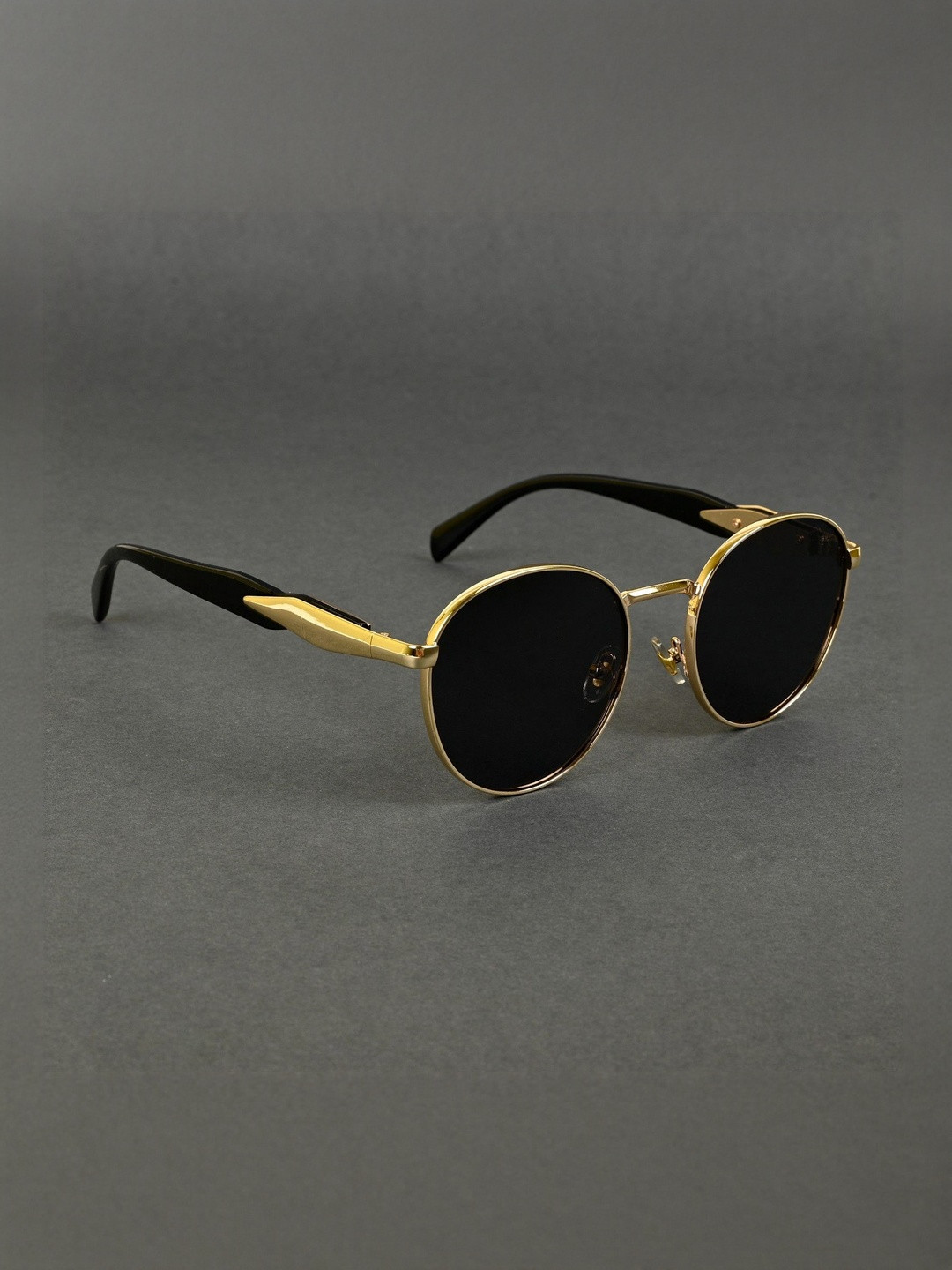 Irayz Unisex Black Lens & Gold-Toned Round Sunglasses with Polarised and UV Protected