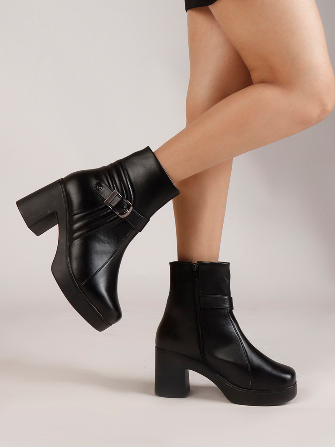 STRASSE PARIS Women Mid-Top Square Toe Regular Boots