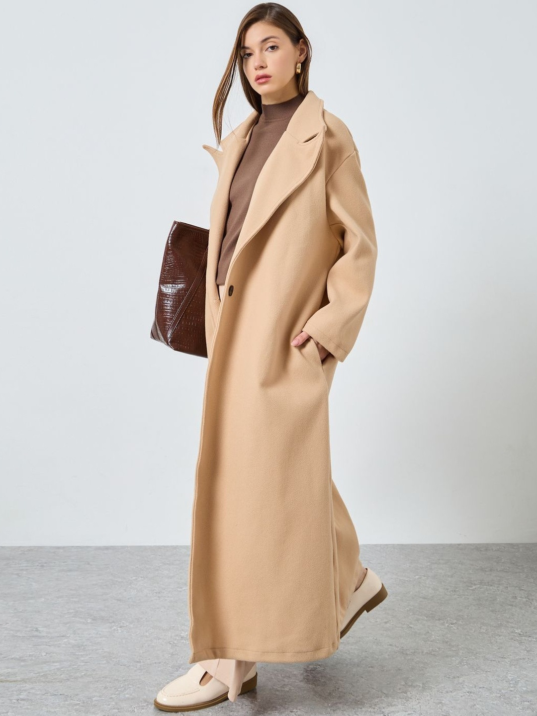 Styli Women Single-Breasted Oversized Fit Maxi Length Wool Like Overcoat